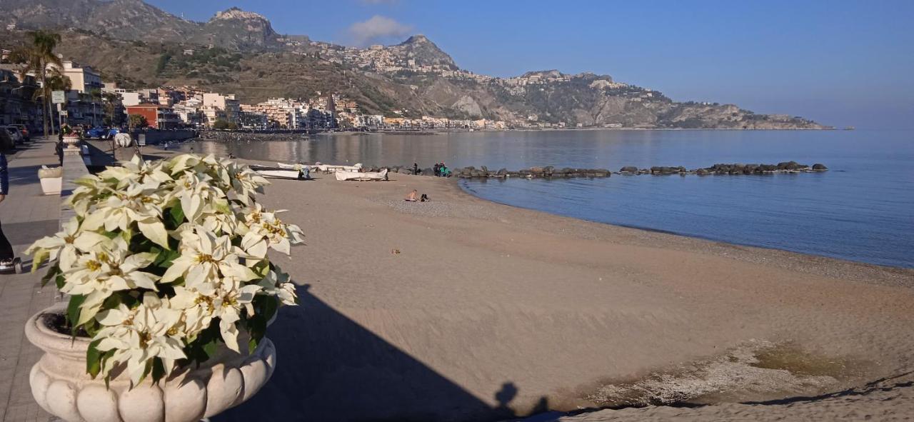 Donna Sicilia 2 Apartment Giardini Naxos Luaran gambar