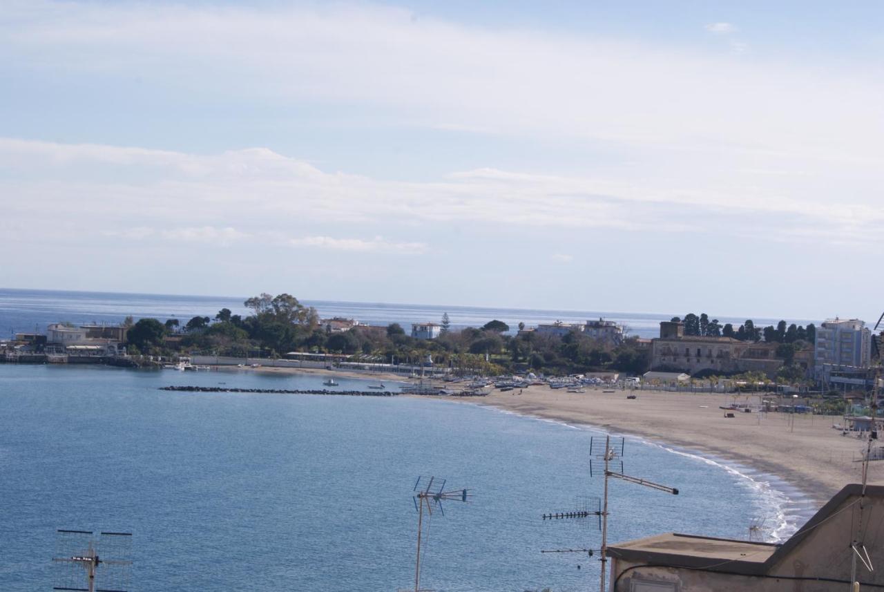 Donna Sicilia 2 Apartment Giardini Naxos Luaran gambar