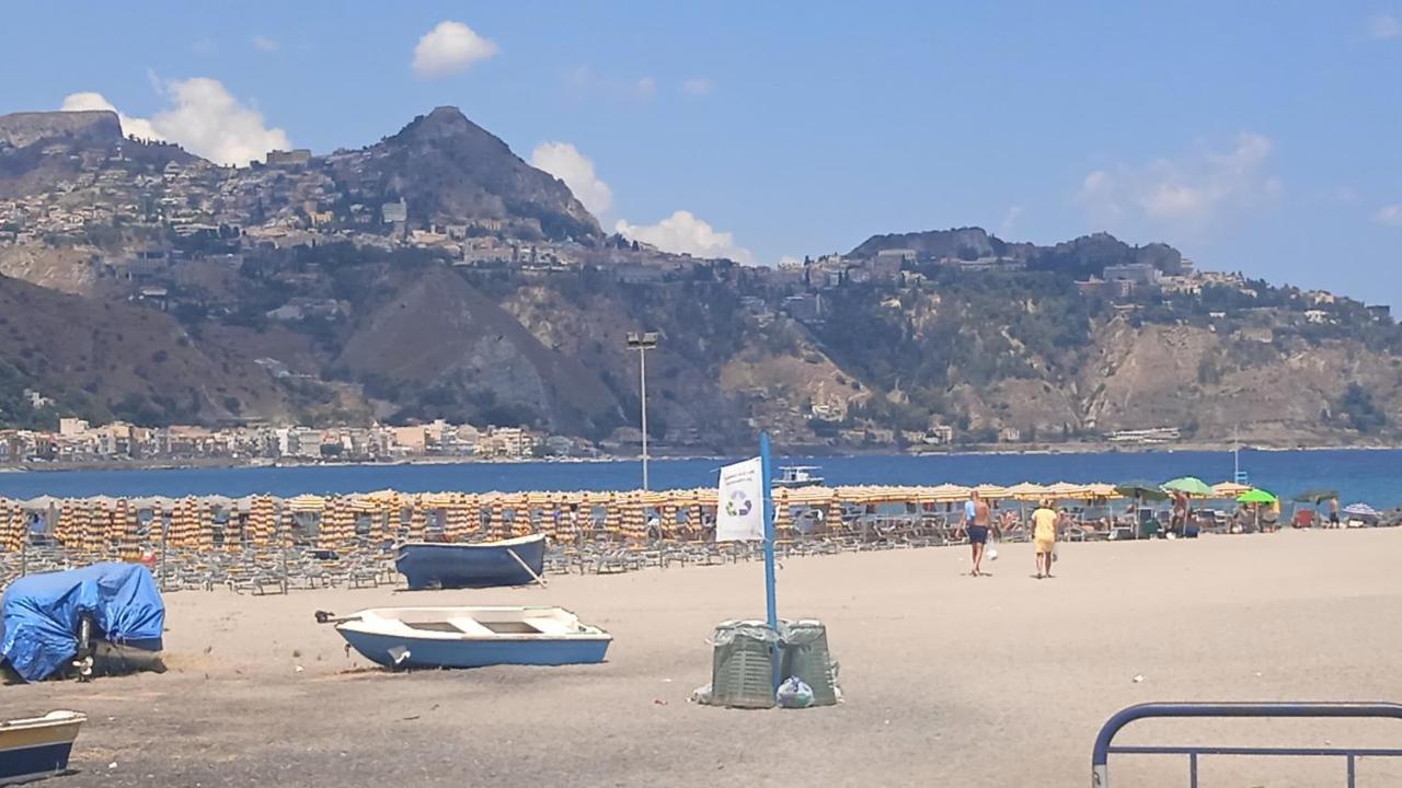 Donna Sicilia 2 Apartment Giardini Naxos Luaran gambar